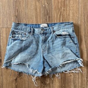 Abercrombie & Fitch Mid Rise Boyfriend Shorts